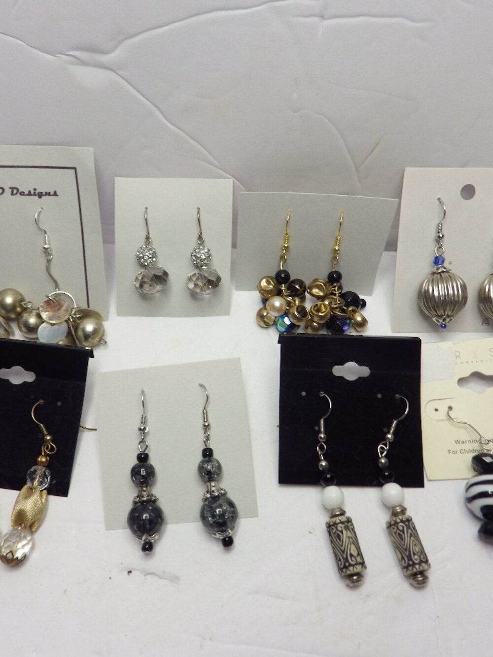 Lot of 8 pr of beaded Dangle Earrings (lot 1) 628F2